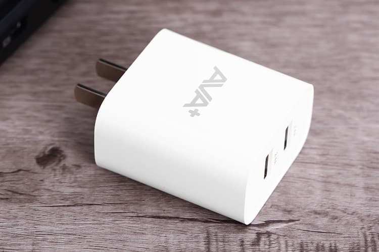 Ảnh Adapter Sạc USB 12W AVA+ JC20