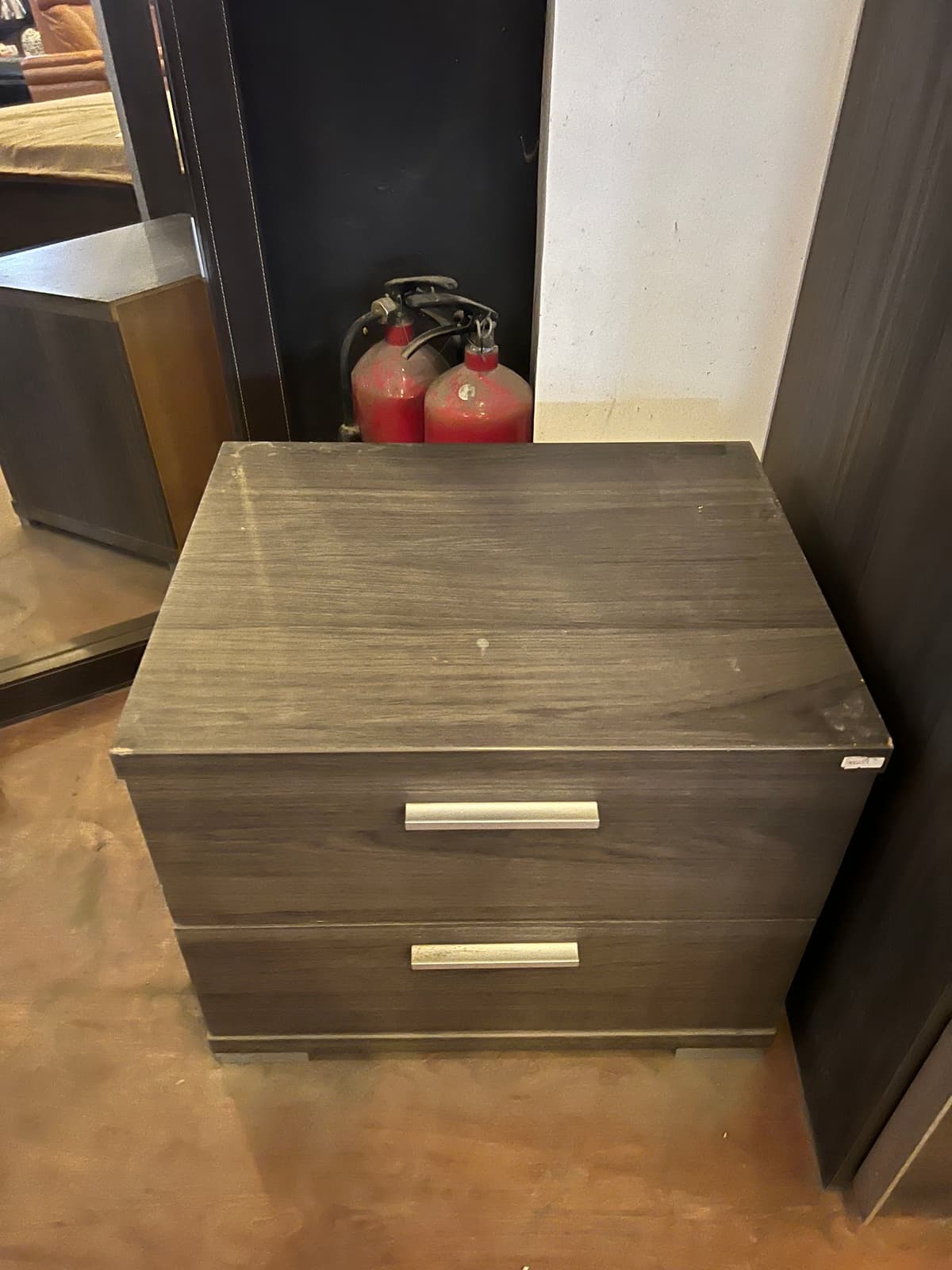 Tab đầu giường, ELLANT màu oak (1) - Thương hiệu NEYT