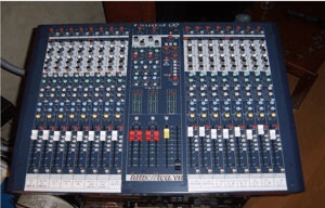 Ảnh Mixer SoundCraft LX7II/16