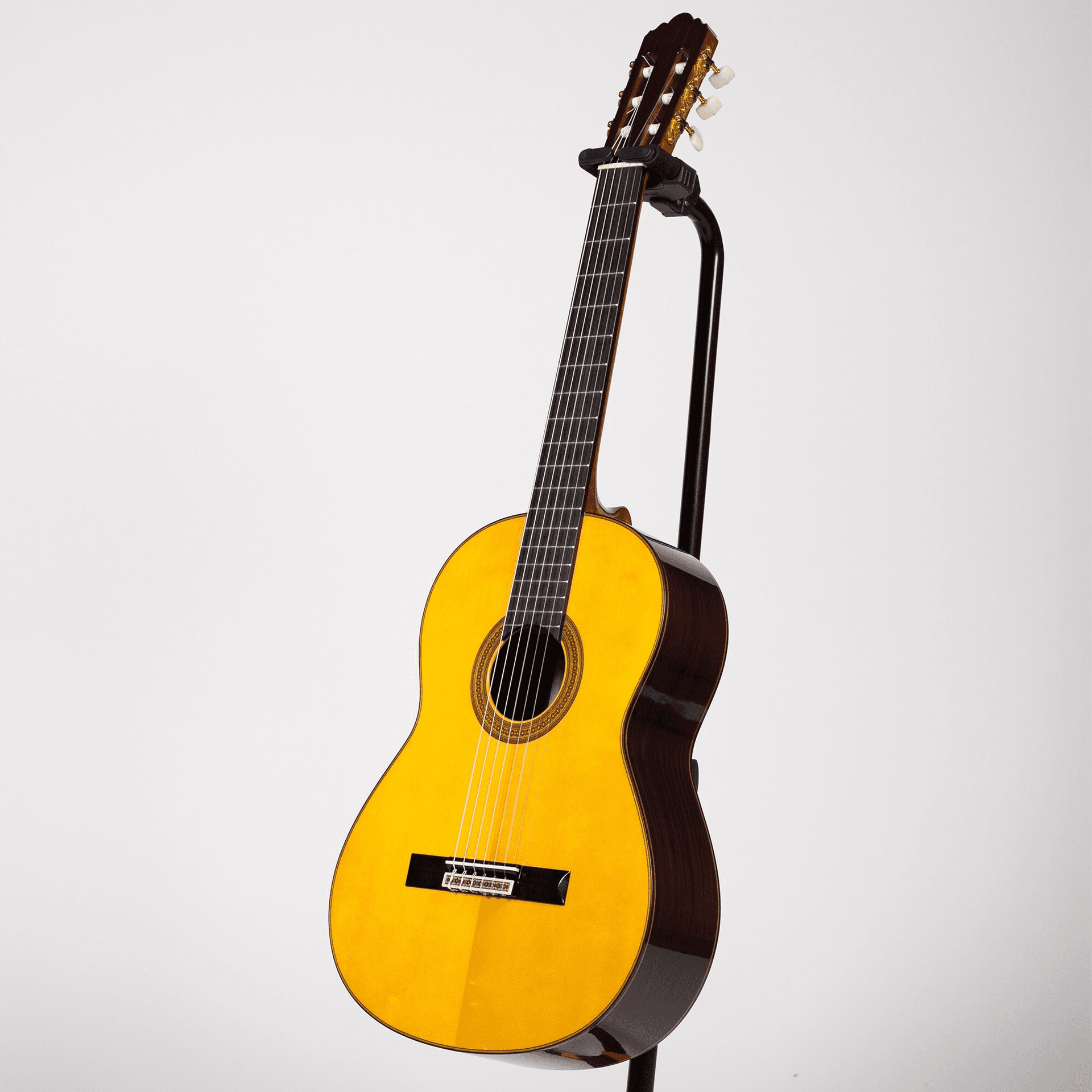 Ảnh Đàn guitar classic Yamaha GC32S
