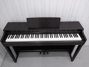 Ảnh Đàn Piano Yamaha Clavinova CLP-525R